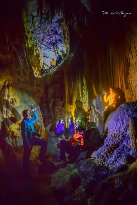 H­a­k­k­a­r­i­­d­e­ ­d­a­ğ­c­ı­l­a­r­ı­n­ ­k­e­ş­f­e­t­t­i­ğ­i­ ­­d­a­m­l­a­ ­t­a­ş­­ ­m­a­ğ­a­r­a­s­ı­ ­-­ ­S­o­n­ ­D­a­k­i­k­a­ ­H­a­b­e­r­l­e­r­